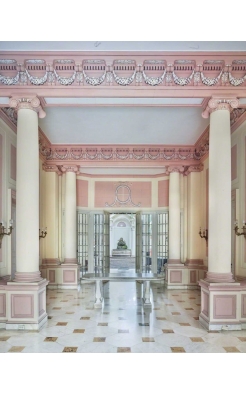 David Burdeny, Pink Room, Havana, Cuba, 2014 David Burdeny, Pink Room, Havana, Cuba, 2014